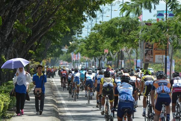 Riders enjoy the Malaysian scenery
