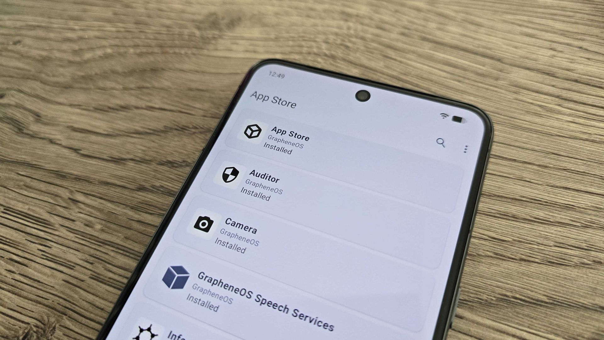GrapheneOS App Store mostrando en Pixel 8 Pro