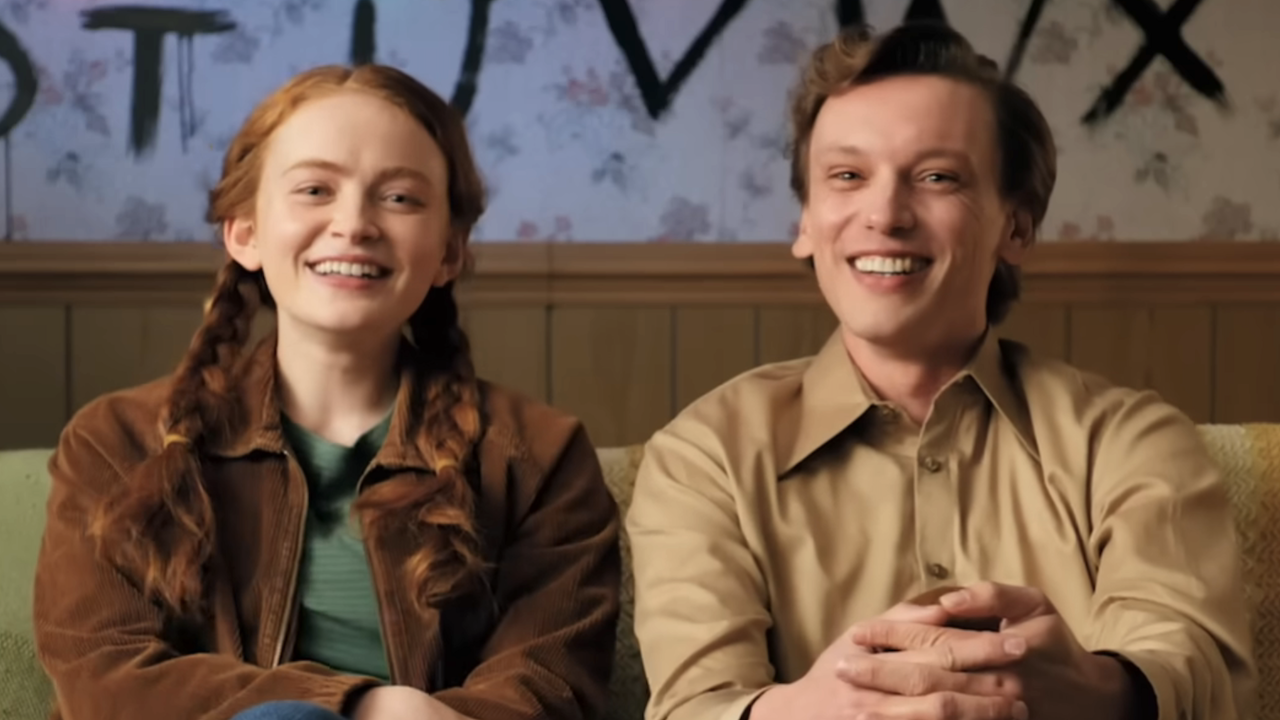 Yes, Jamie Campbell Bower Kept One Of Vecna’s Hands (But I’m Loving The Sweet Stranger Things Prop Sadie Sink Took More)