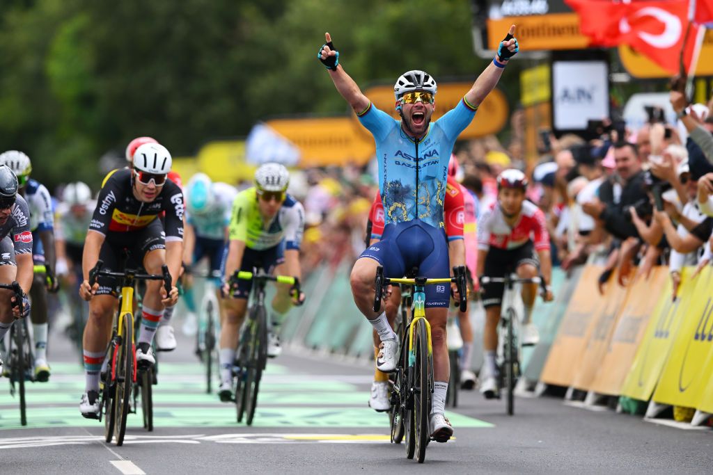 SAINT VULBAS FRANCE JULY 03 Mark Cavendish of The United Kingdom and Astana Qazaqstan Team celebrates at finish line as stage winner during the 111th Tour de France 2024 Stage 5 a 1774km stage from SaintJeandeMaurienne to Saint Vulbas UCIWT on July 03 2024 in Saint Vulbas France Photo by Dario BelingheriGetty Images