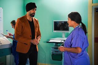 Kheerat Panesar talks to the doctor about Jean Slater
