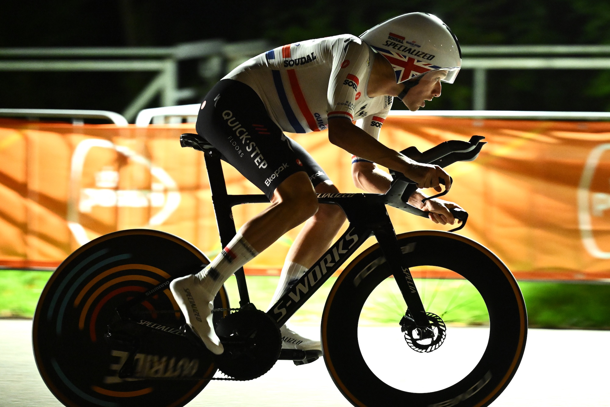 Ethan Hayter (Soudal Quick-Step), who won the prologue last year, finished fourth at the 2026 opener of the Eneco Tour