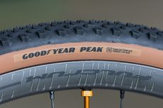 Goodyear Peak Tubeless Complete Gravel Tire