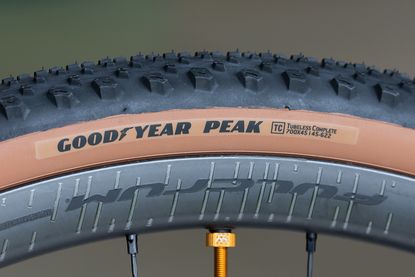 Goodyear Peak Tubeless Complete Gravel tyre