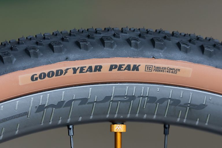 Goodyear Peak Tubeless Complete Gravel tyre