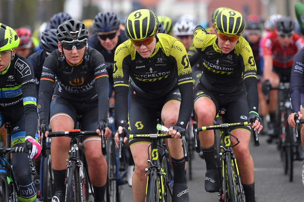 Lisa Brennauer (Wiggle High5), Sarah Roy (Mitchelton-Scott) and Jessica Allen