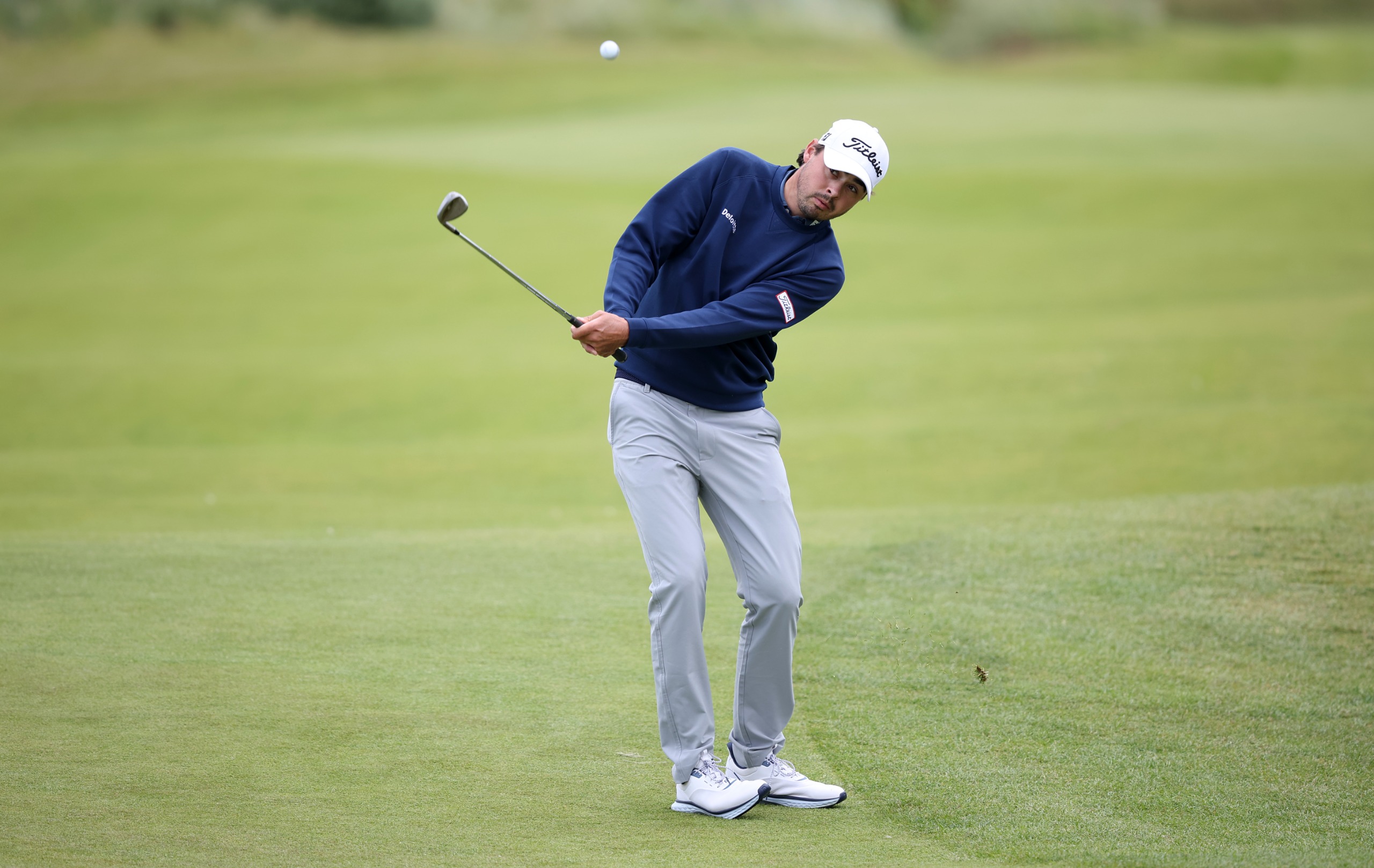 Jacob Skov Olesen hitting a chip shot with a wedge