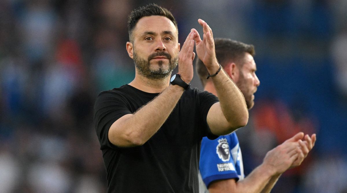 Brighton&#039;s Italian head coach Roberto De Zerbi celebrates at the end of the English Premier League football match between Brighton and Hove Albion and Newcastle United at the American Express Community Stadium in Brighton, southern England on September 2, 2023.