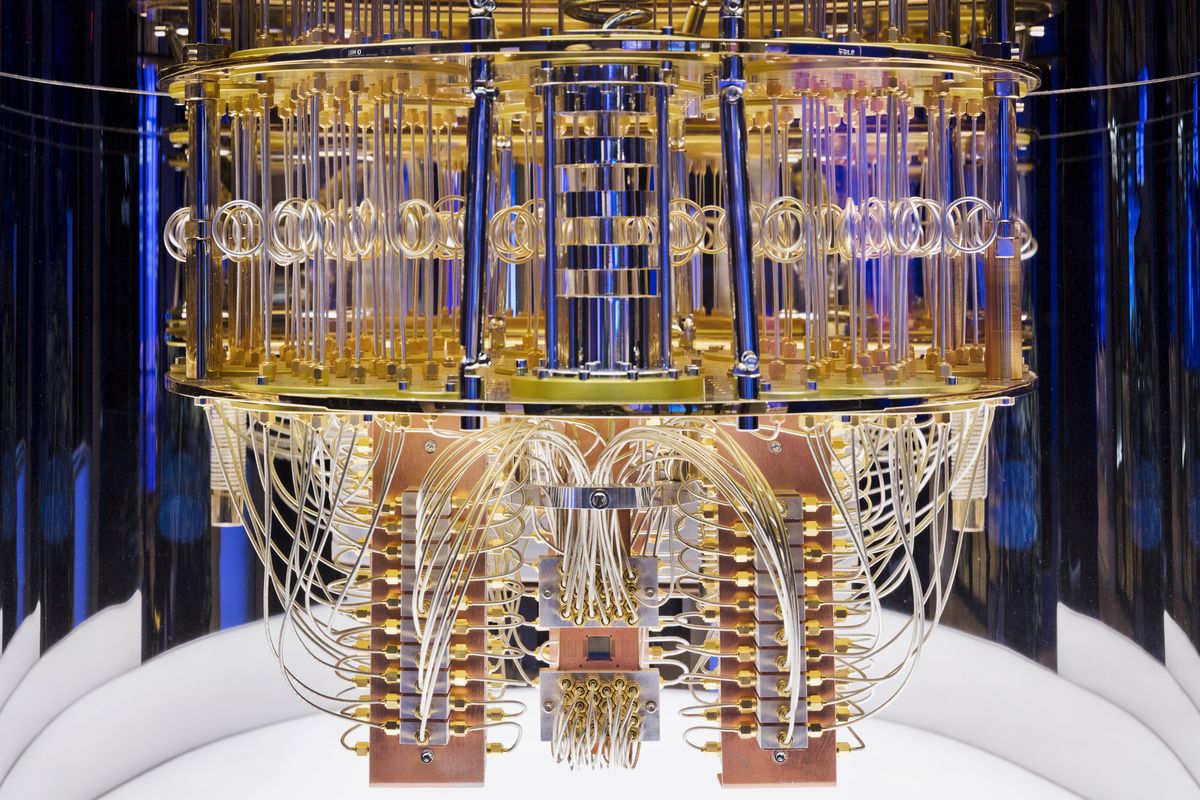 IBM&amp;#039;s Quantum Chandelier, its quantum computer