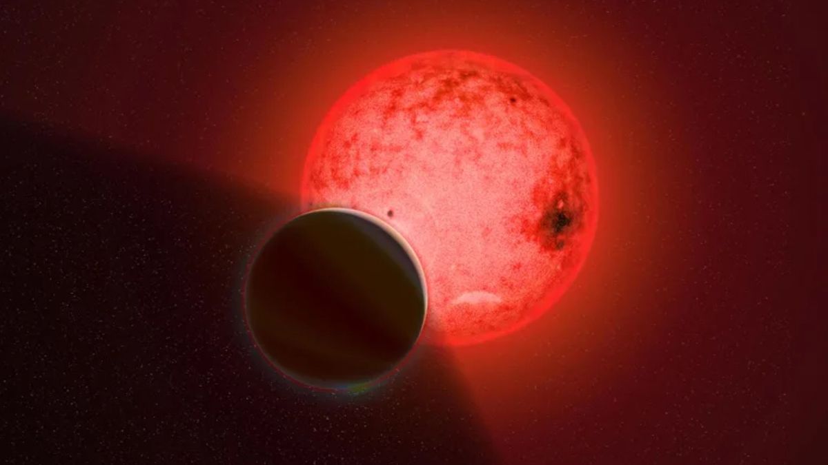 Masywna „zakazana planeta” krąży wokół małej gwiazdy czterokrotnie większej od niej