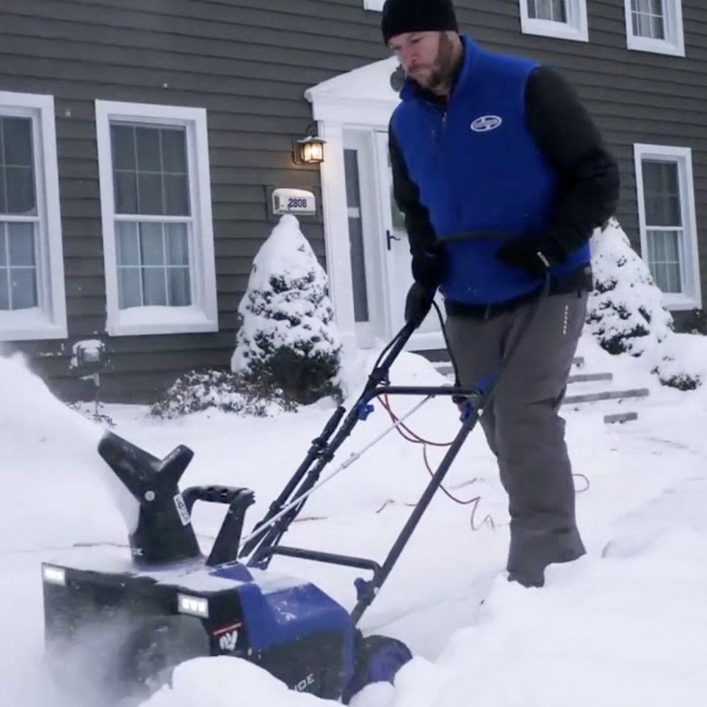 Work smarter not harder this winter with this 185 Snow Joe 22inch