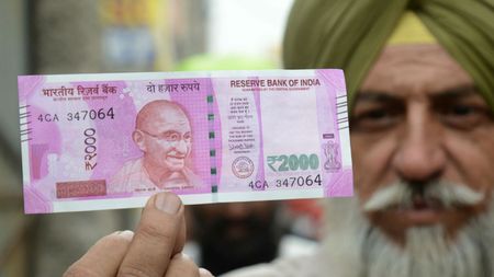 wd-indian_rupee_-_narinder_nanuafpgetty_images.jpg