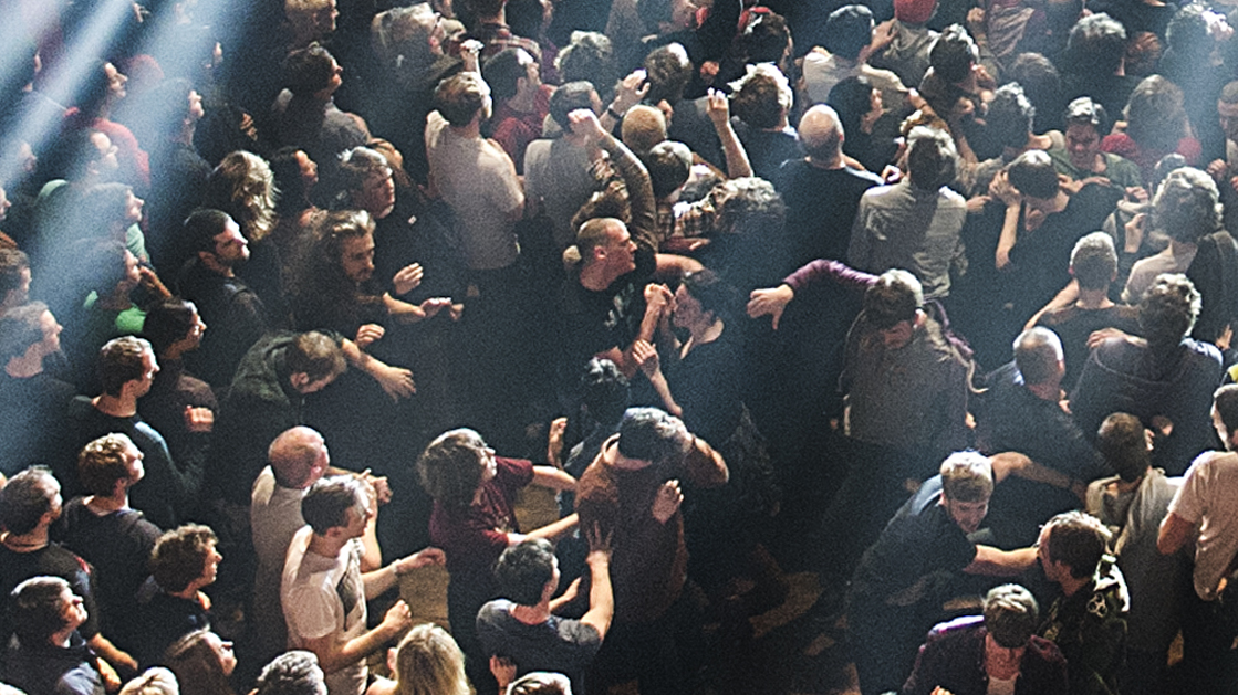 crowd at a prog gig