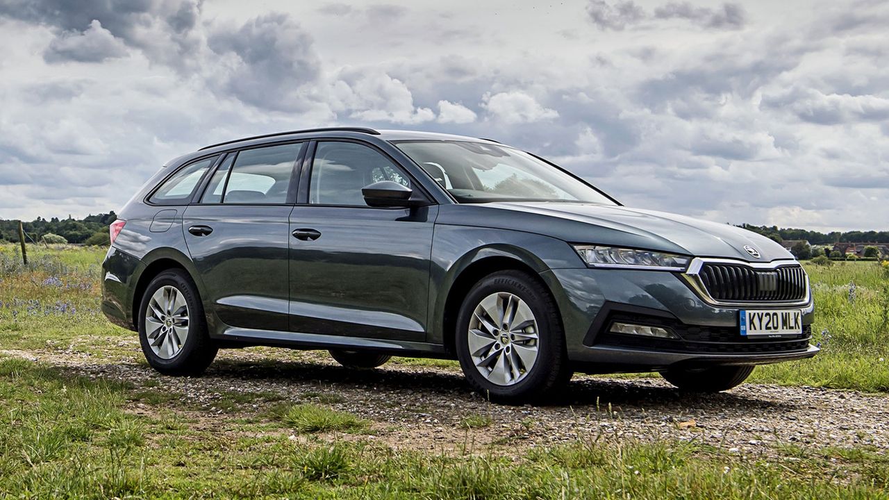 Skoda Octavia from side