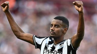 LONDON, ENGLAND - OCTOBER 8: Alexander Isak of Newcastle United celebrates after scoring a goal during the Premier League match between West Ham United and Newcastle United at London Stadium on October 8, 2023 in London, England. (Photo by Sebastian Frej/MB Media/Getty Images)