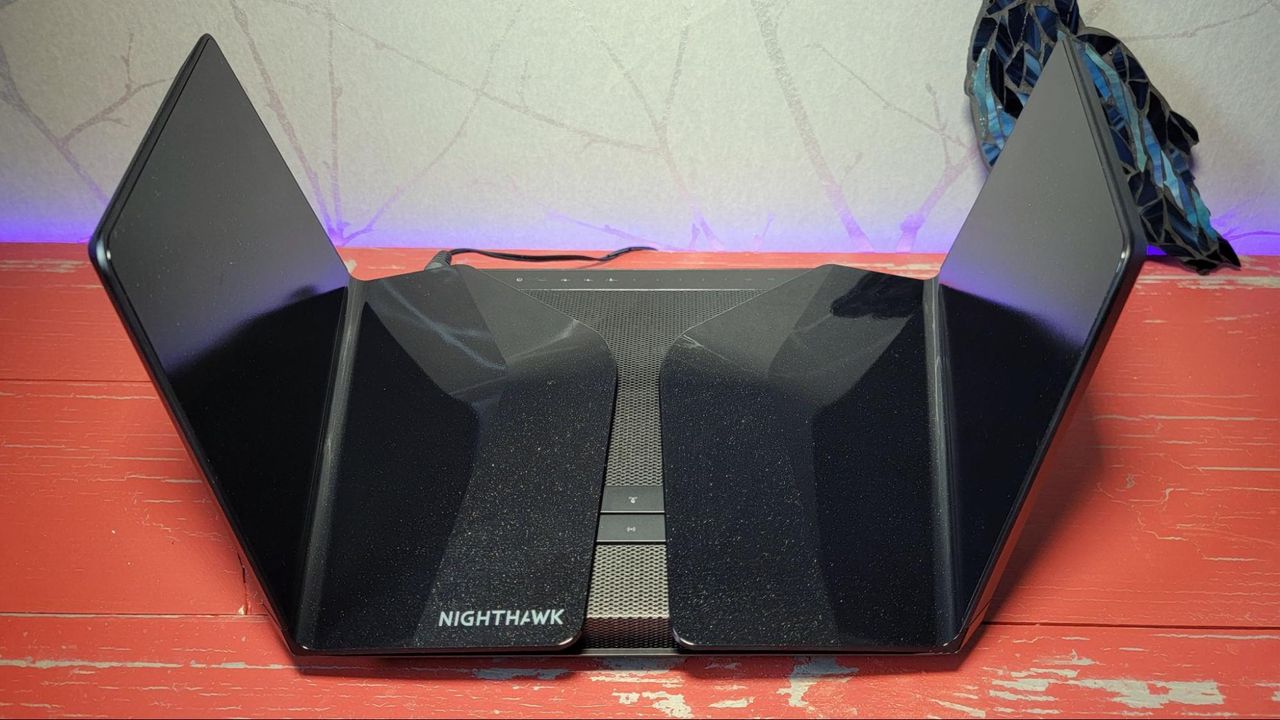 Netgear RAXE500 Tri-Band WiFi Router