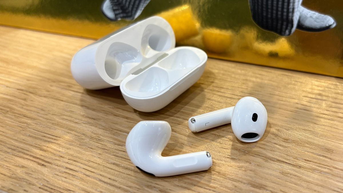 Apple AirPods 5 with Wireless Charging Case in-ear headphones