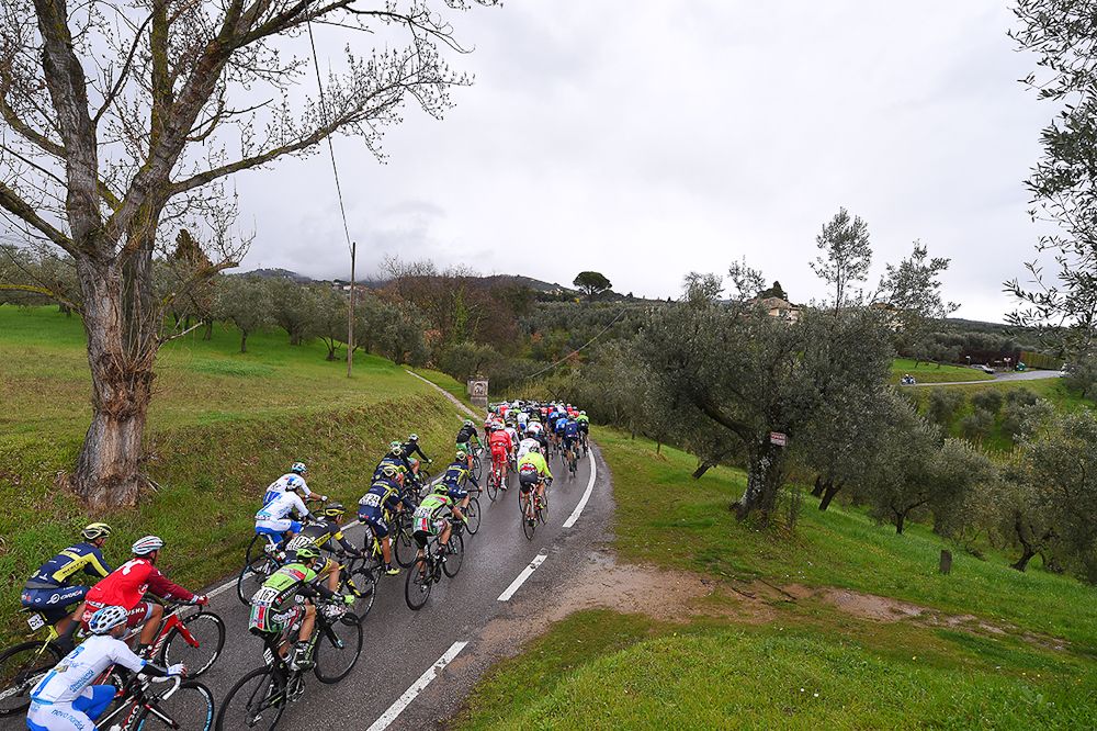 Scenery along the route of GP Industria &amp; Artigianato
