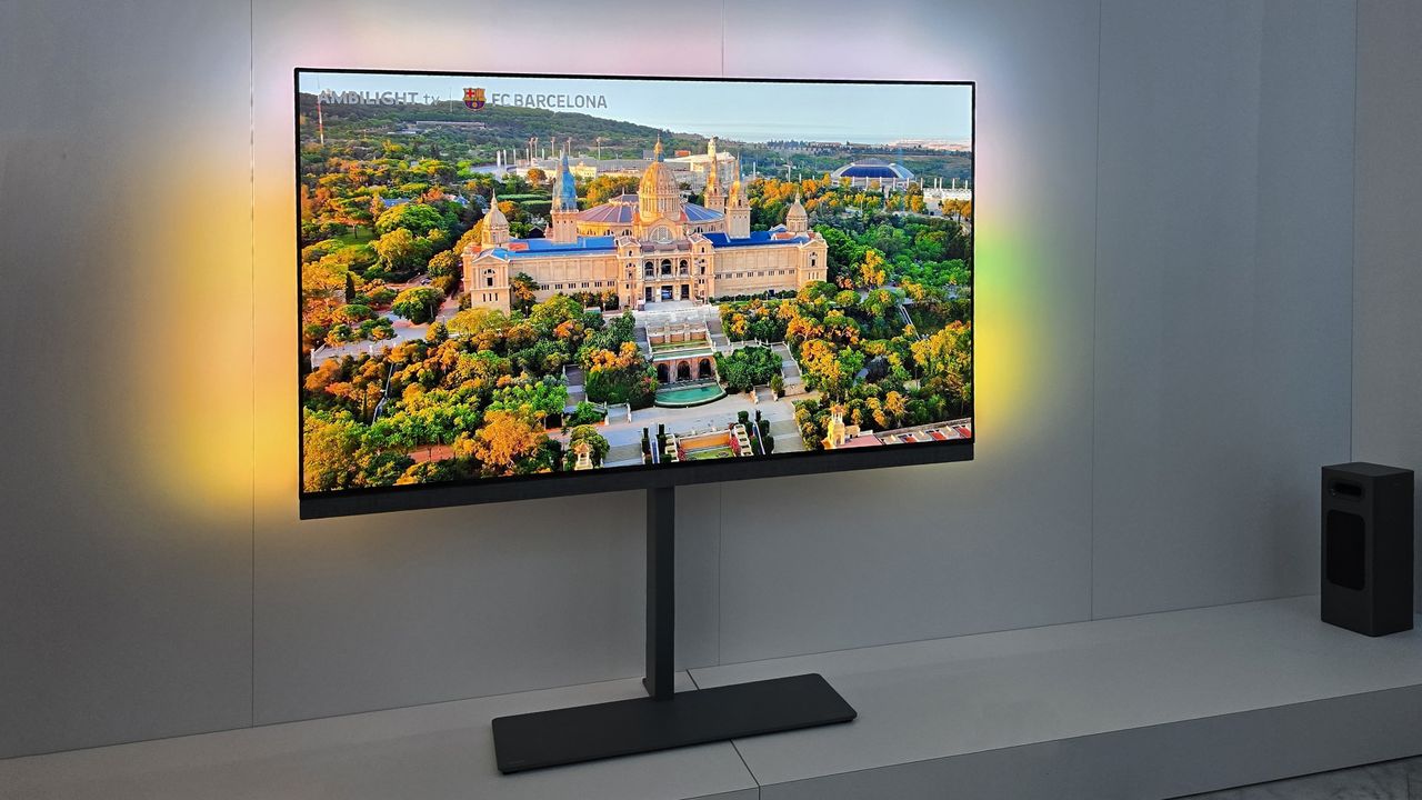 Philips OLED 959 prototype with Ambilight Plus