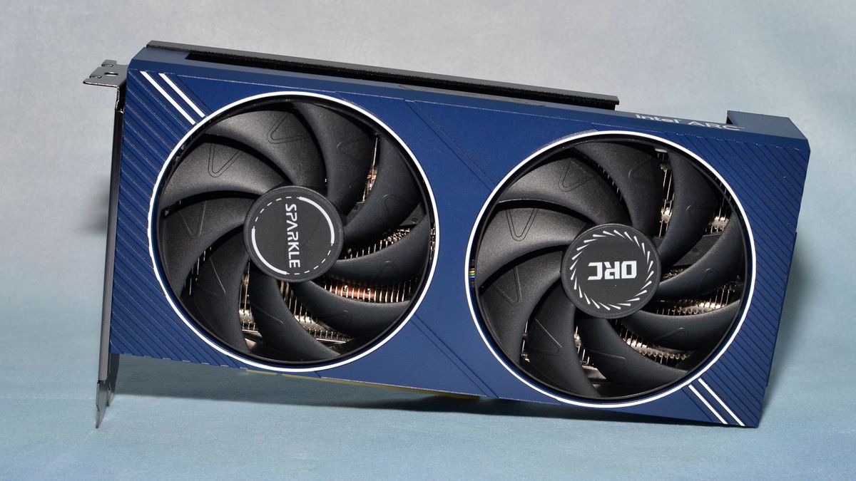 Intel Arc A580 photos and unboxing