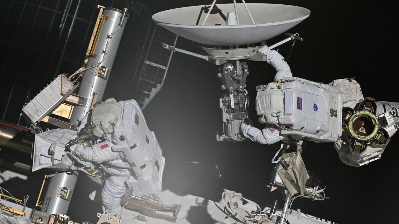 Astronauts make history repairing the ISS | Space photo of the day for Aug. 25, 2026