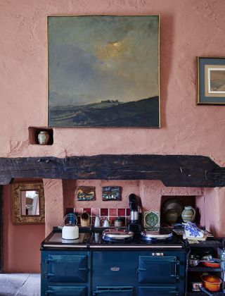 Cottage decorating ideas - Warm paint colour kitchen