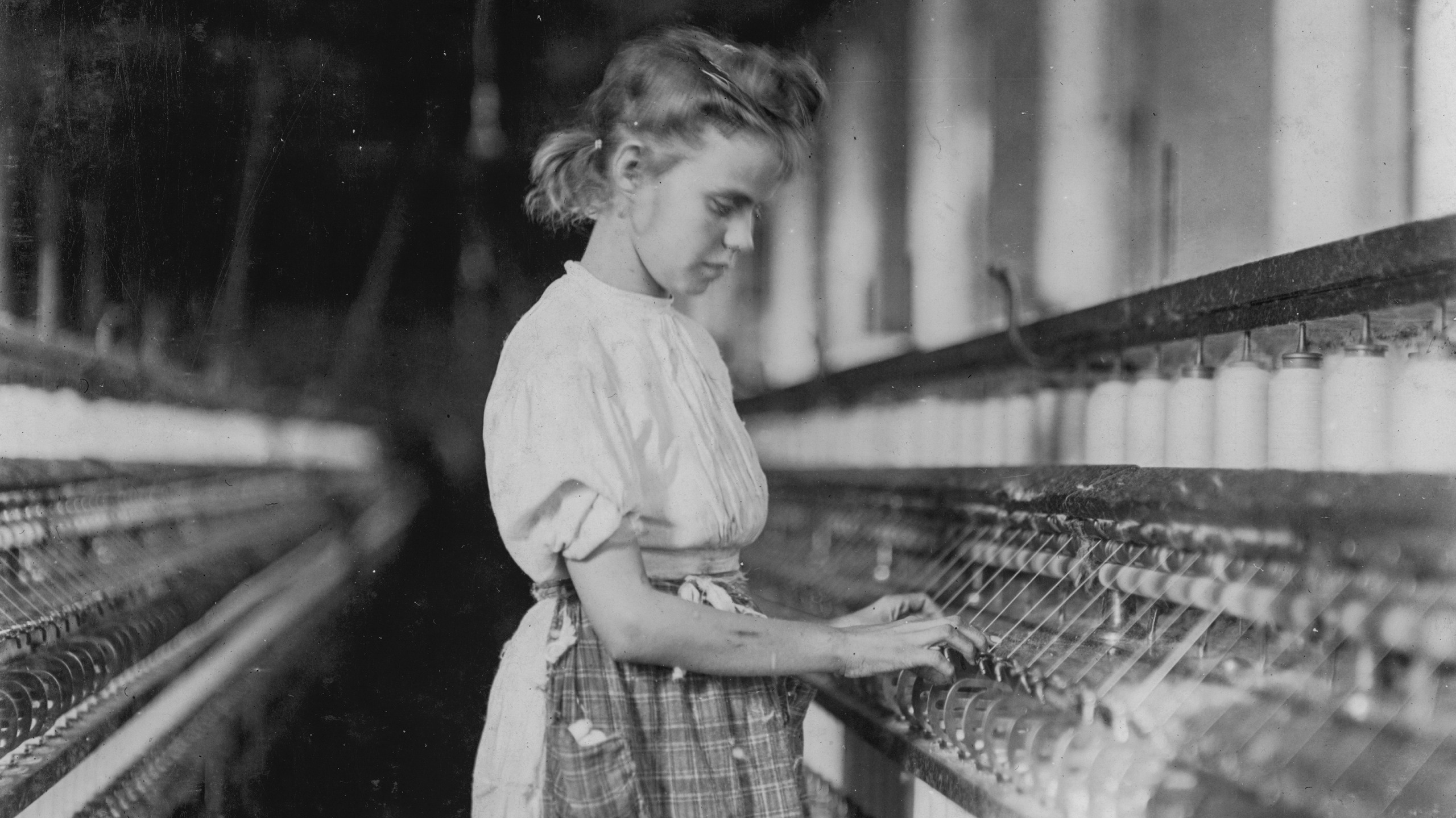Child workers photographed by Lewis Hine