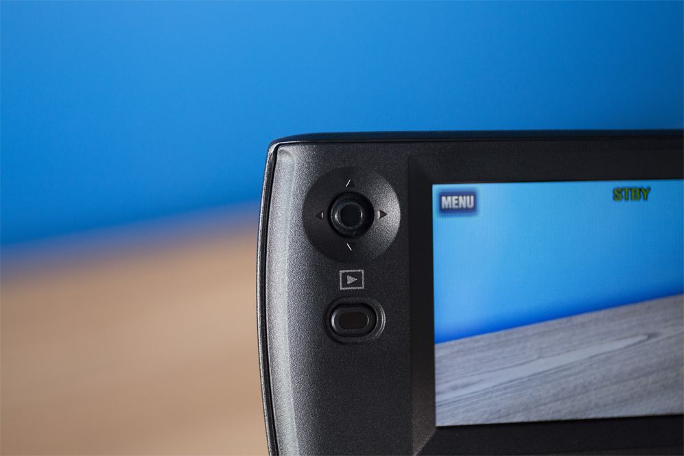 The Sony Handycam HDR-CX405 doesn't have a touchscreen. Instead, you find features using a toggle button.