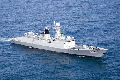A Chinese missile frigate