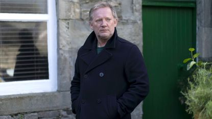 Douglas Henshall Shetland actor in season 7