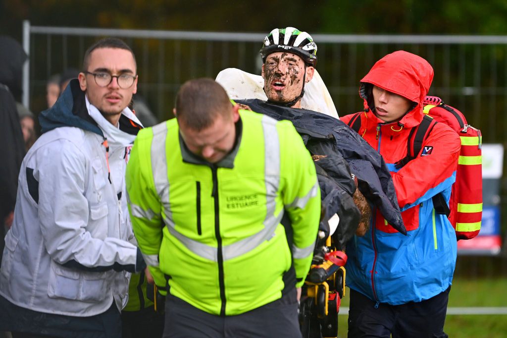 PONTCHATEAU FRANCE NOVEMBER 05 Joran Wyseure of Belgium is treated by medical services during the 21st UEC European Cyclocross Championships 2023 Mens Elite on November 05 2023 in Pontchateau France Photo by Luc ClaessenGetty Images
