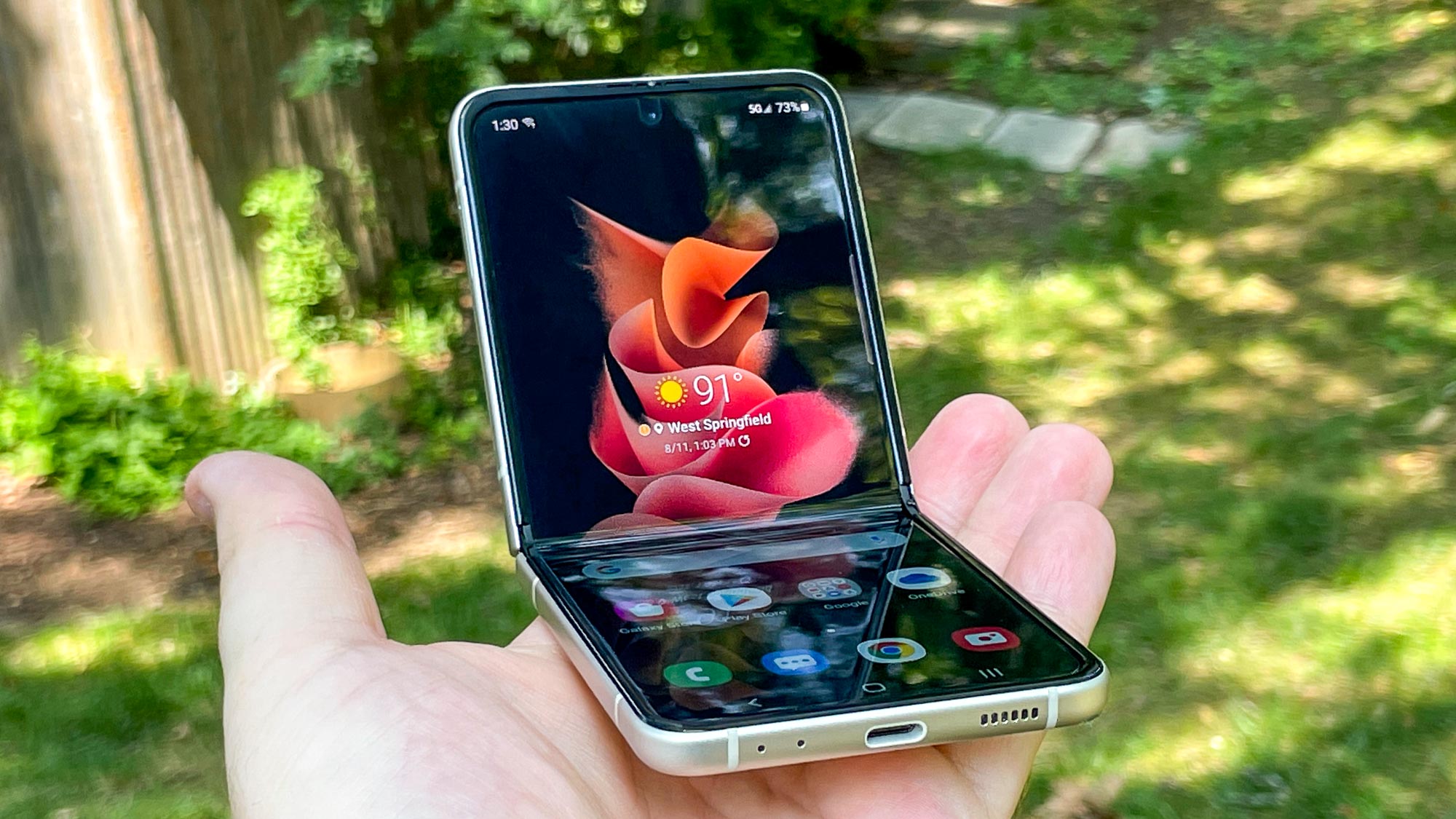 Galaxy Z Flip 3 Review: In Every Way an Upgrade