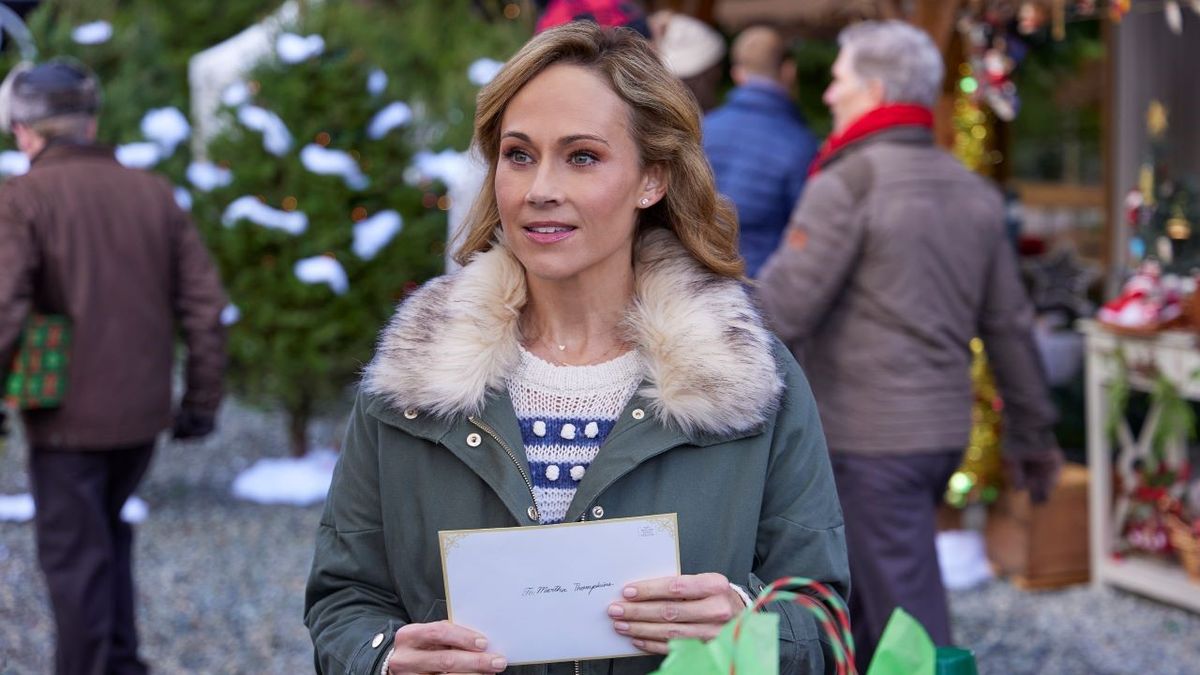 Hallmark Star Nikki DeLoach Explains Why Her New Movie Is 'Breaking The