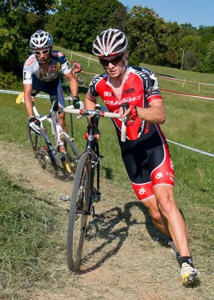 Valentin Scherz's (Cyfac) and Davide Frattini (Team Hudz\Subaru) would distance themselves from the original breakaway group.