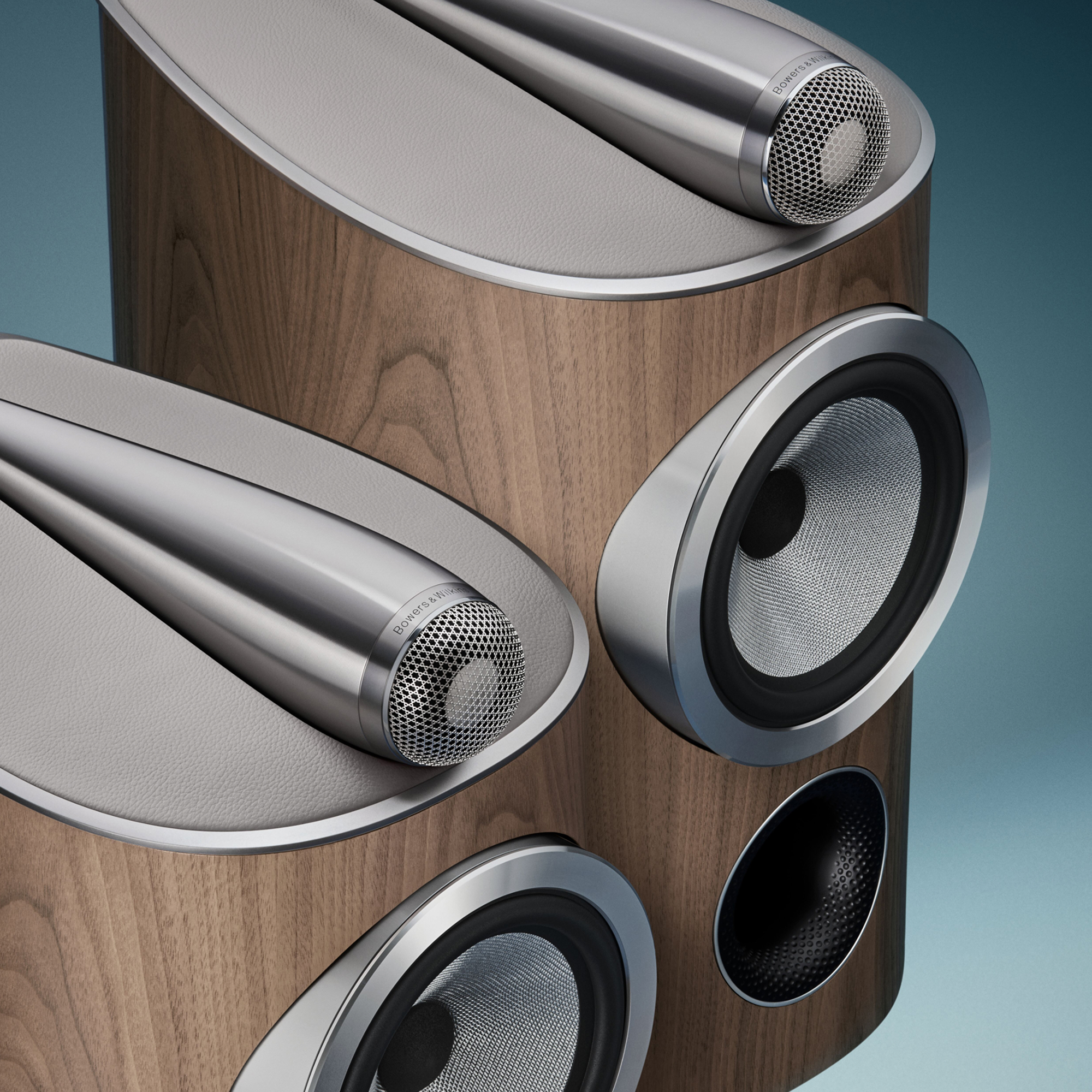 Bowers & Wilkins 805 D5 in Light Walnut