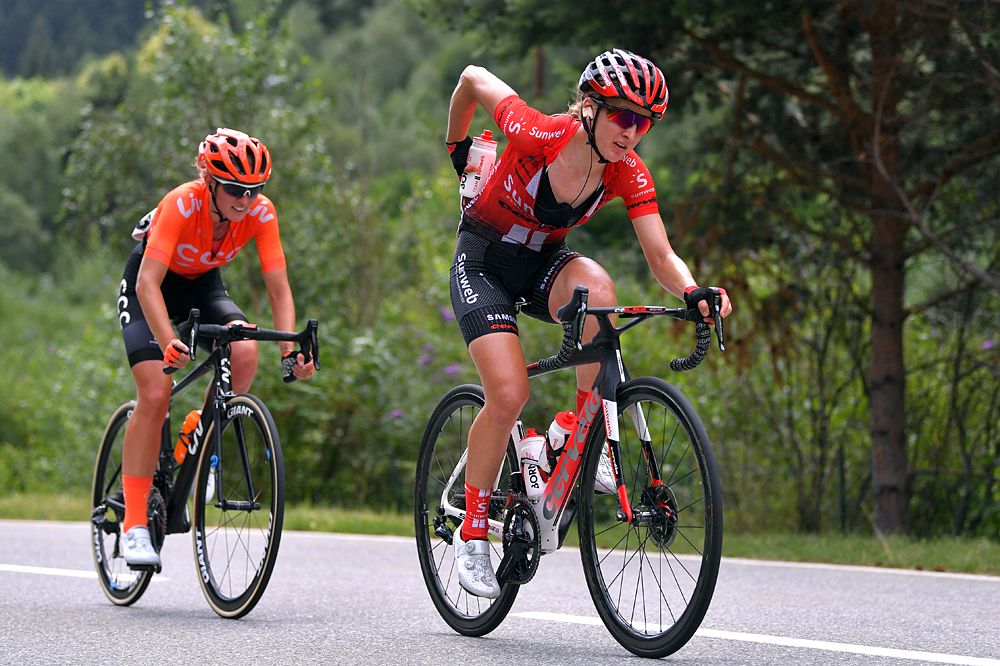 Leah Kirchmann (Sunweb) in the breakaway stage 5 Giro Rosa