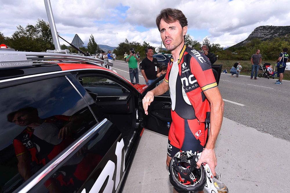 Samuel Sanchez calls it quits during stage 14 of the 2015 Vuelta a Espana.