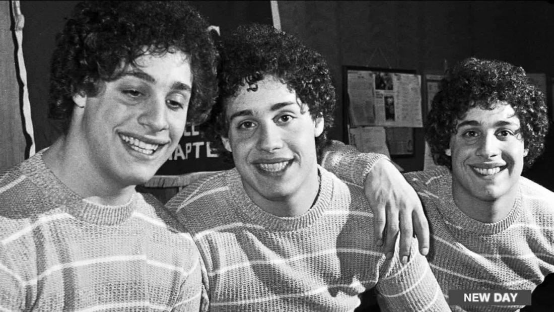 Edward, David og Robert fra Netflix-dokumentaren Three Identical Strangers.
