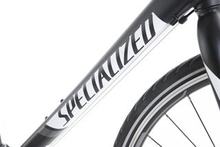 specialized sirrus 2016 hybrid bike down tube
