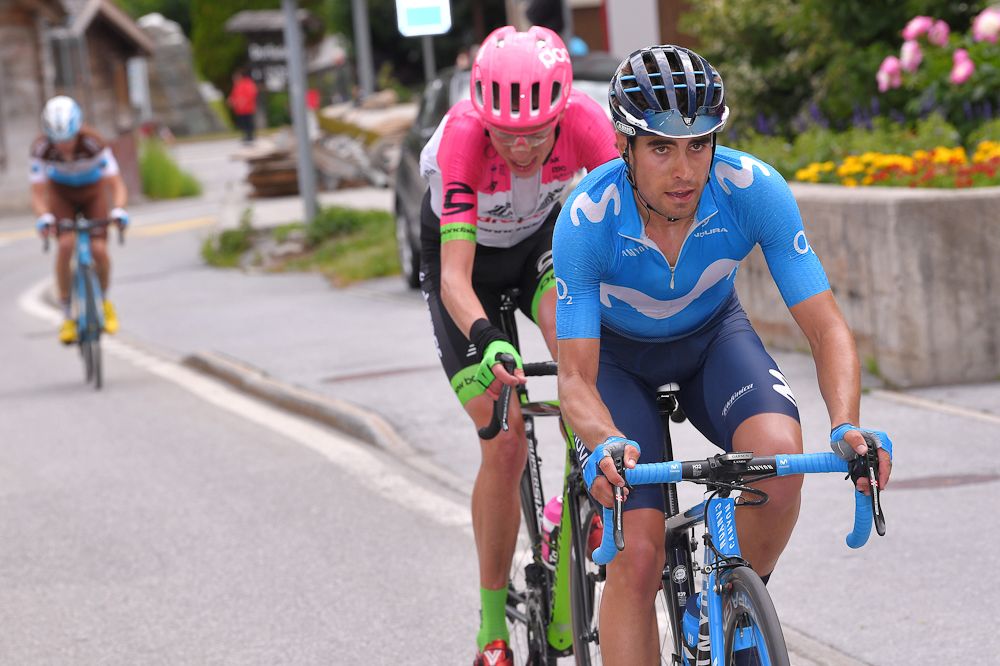 Mikel Landa and Hugh Carthy on the attack near the end of stage 5 at Tour de Suisse