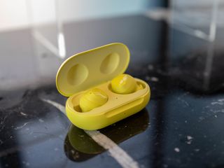 Galaxy buds plus online for iphone