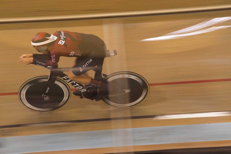 Alex Dowsett in his 2021 Hour Record attempt