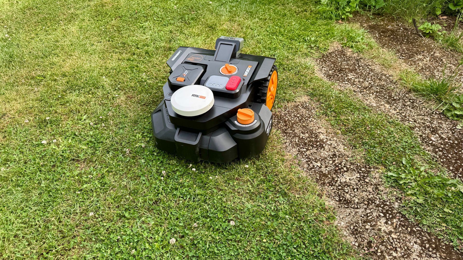 Worx Landroid Vision Cloud WR306E tested and reviewed