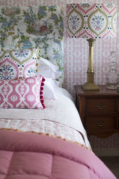 Frills trend - headboard and bed and pillows