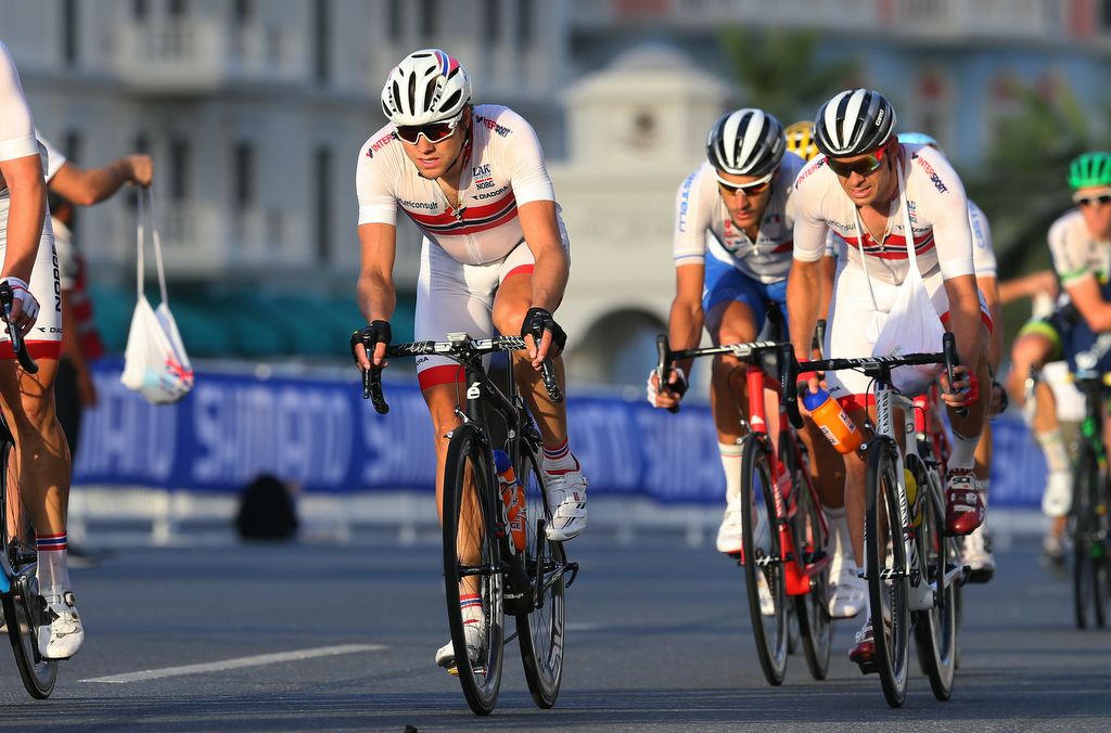 Edvald Boasson Hagen (Norway) and Alexander Kristoff (Norway) grab a late lunch