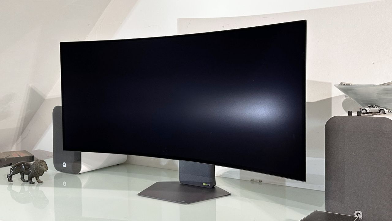 LG UltraGear Evo 39GX950B OLED monitor