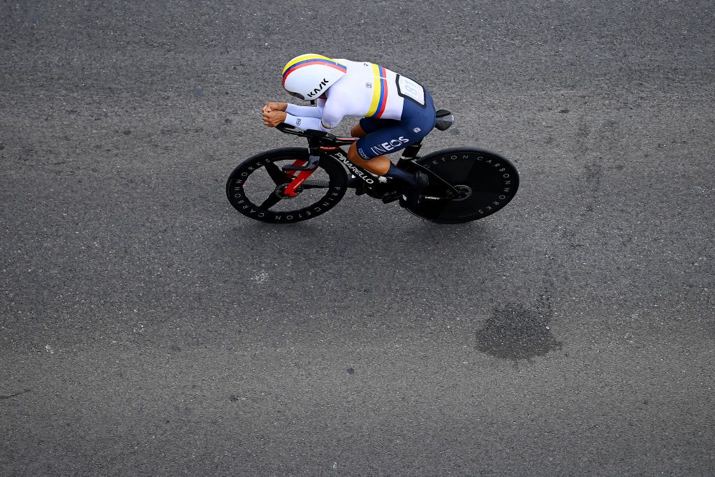 ALICANTE SPAIN AUGUST 30 Richard Carapaz of Ecuador and Team INEOS Grenadiers sprints during the 77th Tour of Spain 2022 Stage 10 a 309km individual time trial stage from Elche to Alicante LaVuelta22 WorldTour on August 30 2022 in Alicante Spain Photo by Tim de WaeleGetty Images