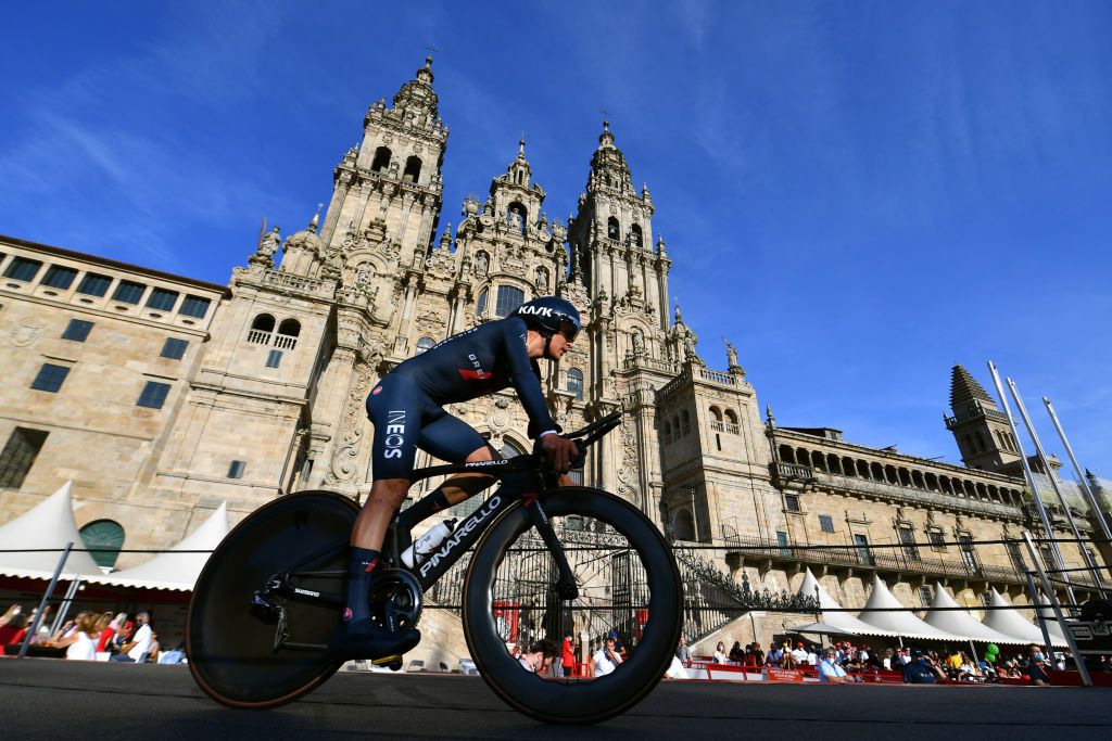 SANTIAGO DE COMPOSTELA SPAIN SEPTEMBER 05 Thomas Pidcock of United Kingdom and Team INEOS Grenadiers competes in the Plaza del Obradoiro with the Cathedral in the background during the 76th Tour of Spain 2021 Stage 21 a 338 km Individual Time Trial stage from Padrn to Santiago de Compostela lavuelta LaVuelta21 ITT on September 05 2021 in Santiago de Compostela Spain Photo by Stuart FranklinGetty Images
