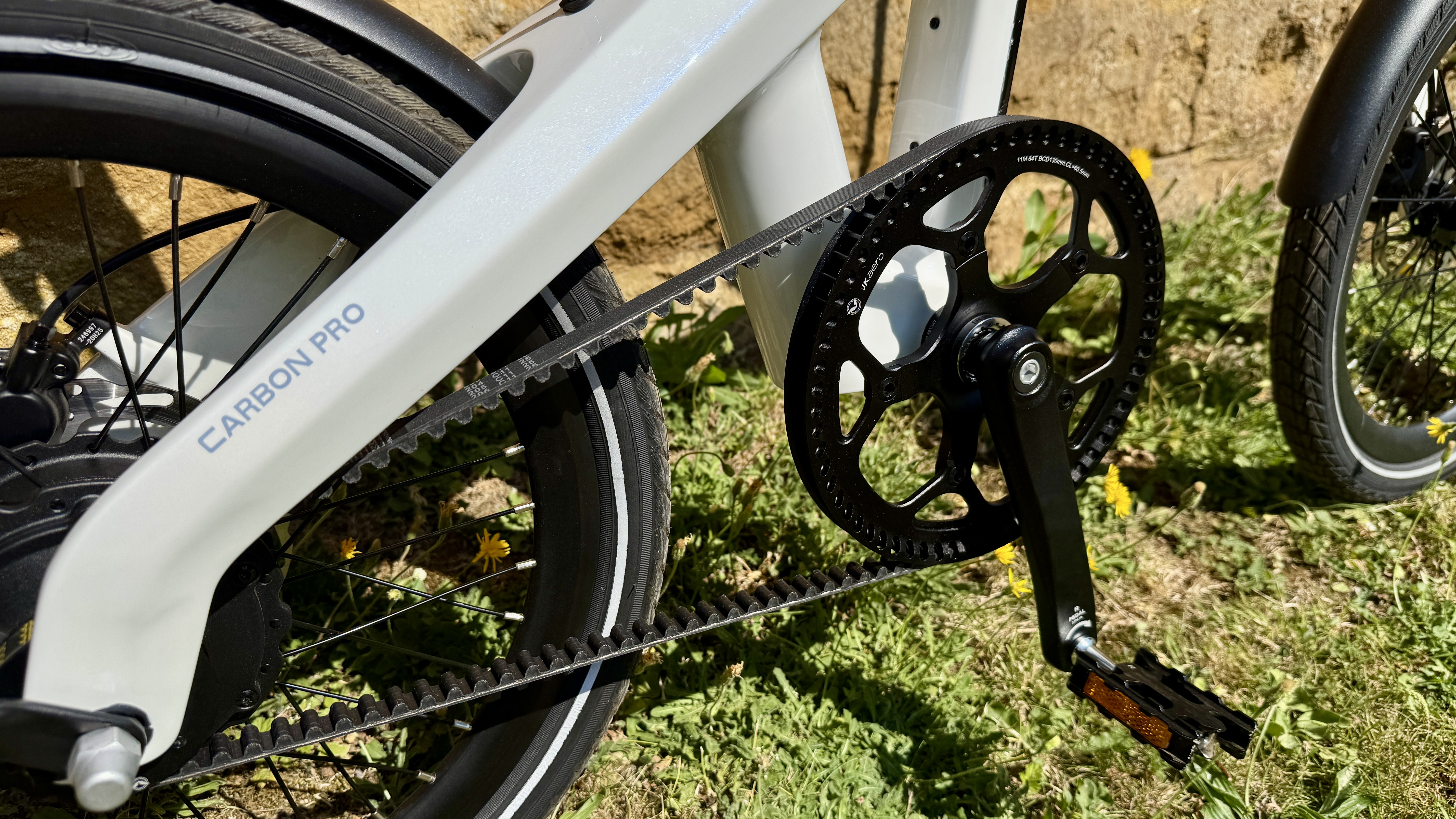 ADO Air Carbon Pro folding e-bike review