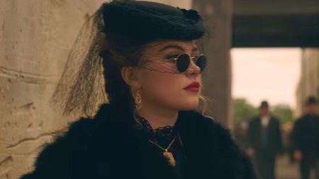 Florence Pugh in East of Eden.